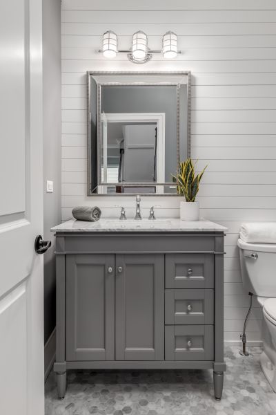 Vanity Refacing in Arlington